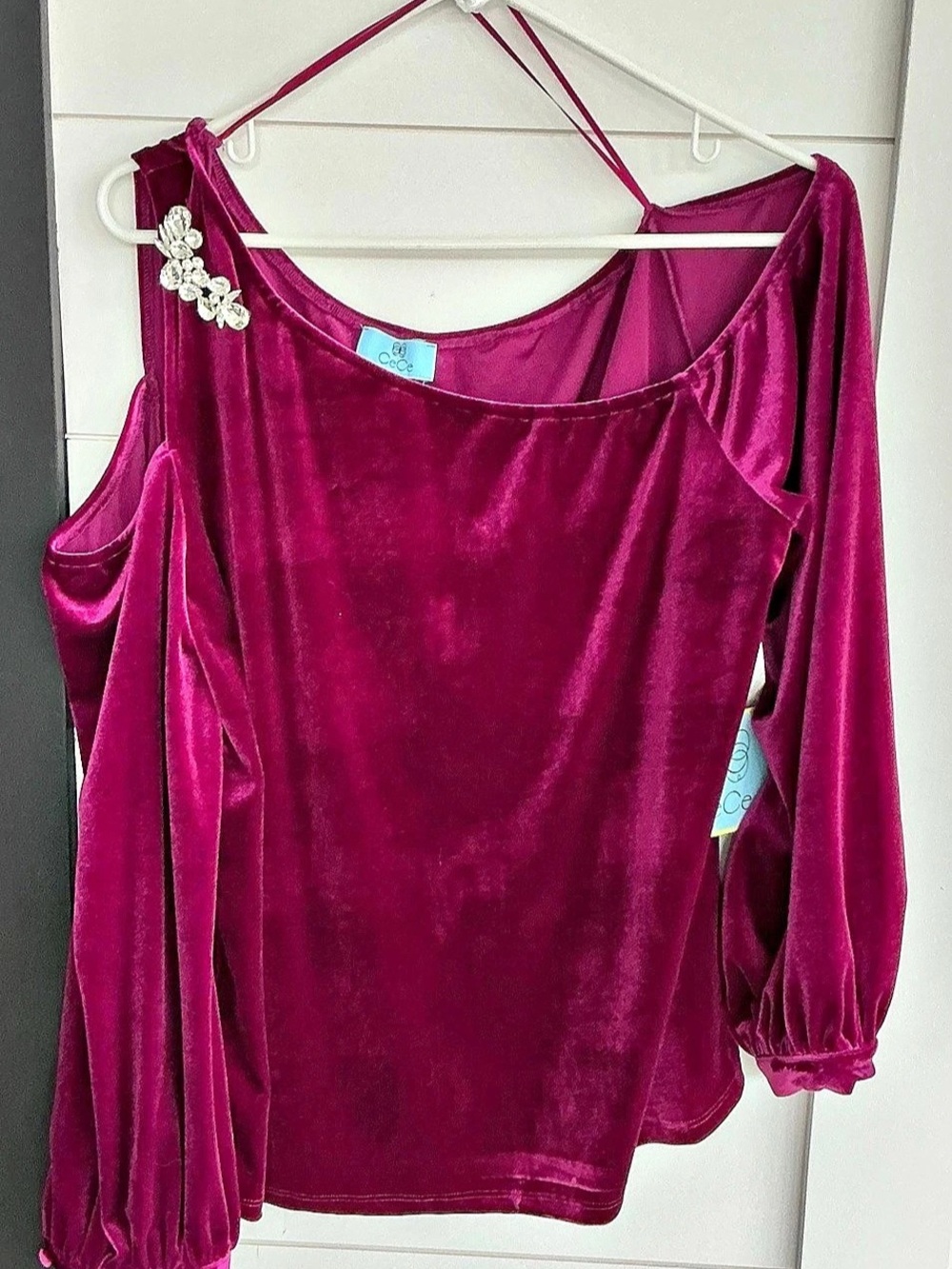 CeCe Velvet Embellished Sleeve Top in Deep Maroon XL Cold Shoulder.